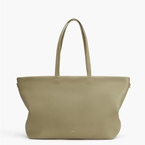 Cuyana Classic easy zipper tote in sage